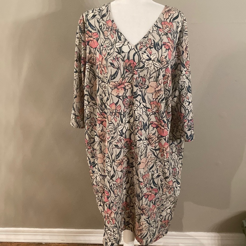 Size 22 Junarose V neck shift dress 3/4 sleeve Pink & green midi exc condition